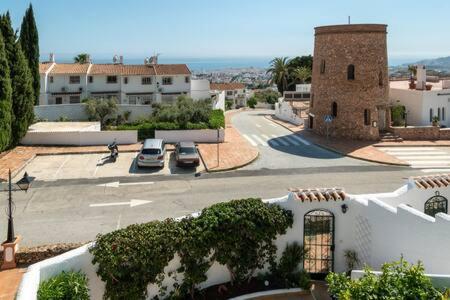 Hermosa Casa Con Terraza E Increibles Vistas Al Mar Y La Montana Nerja Eksteriør billede